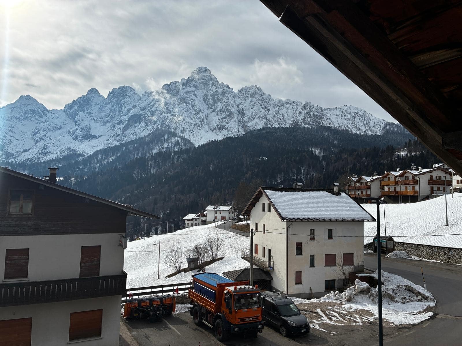 e3dc3de5-bcea-4599-a70f-7988355492be